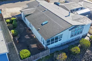 752 Denise Pl, Coos Bay, OR 97420 - Photo 43