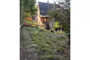 152 Washington St, Astoria, OR 97103 - Photo 5
