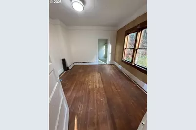 152 Washington St, Astoria, OR 97103 - Photo 25