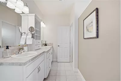 130 Magnolia Dr, Creswell, OR 97426 - Photo 21