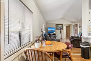 90 SE Darrell Ave, Winston, OR 97496 - Photo 7