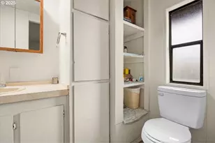 90 SE Darrell Ave, Winston, OR 97496 - Photo 9