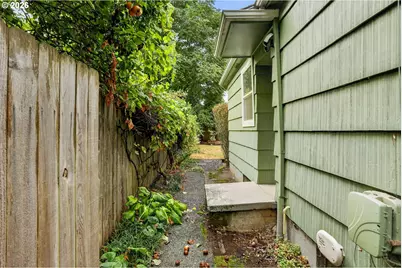 4916 SE Tibbetts St, Portland, OR 97206 - Photo 39