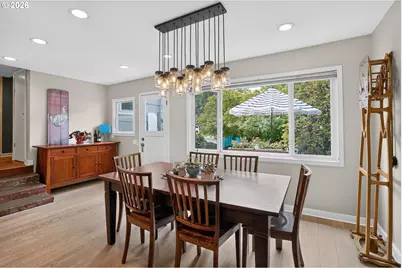 8326 SW 57th Ave, Portland, OR 97219 - Photo 11