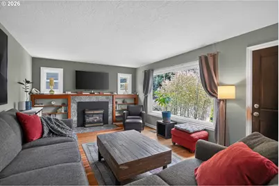 8326 SW 57th Ave, Portland, OR 97219 - Photo 7