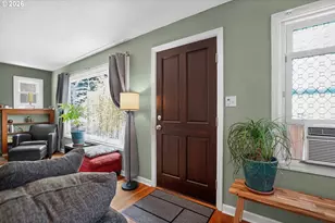 8326 SW 57th Ave, Portland, OR 97219 - Photo 3