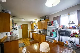 501 Division Ave, La Grande, OR 97850 - Photo 5