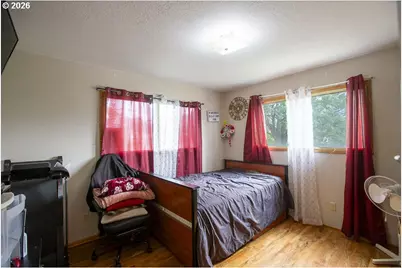 501 Division Ave, La Grande, OR 97850 - Photo 9