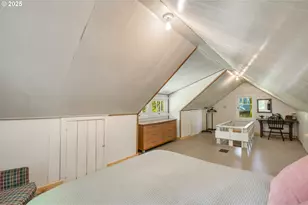 26630 E Roberts Rd, Welches, OR 97067 - Photo 15