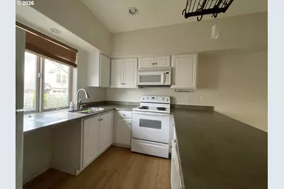 14728 NE Flanders St, Portland, OR 97230 - Photo 15