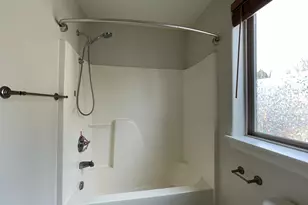 14728 NE Flanders St, Portland, OR 97230 - Photo 37