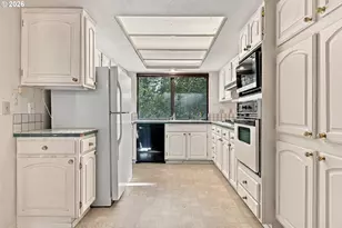 18730 SW Alderwood Dr, Beaverton, OR 97003 - Photo 15