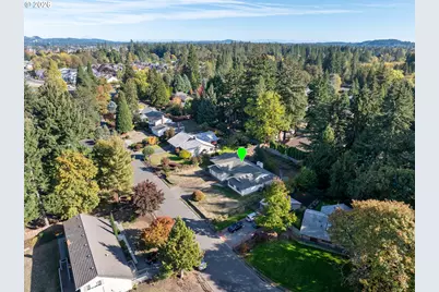 18730 SW Alderwood Dr, Beaverton, OR 97003 - Photo 47