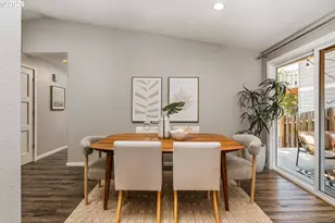 4443 SW Coronado St, Portland, OR 97219 - Photo 9