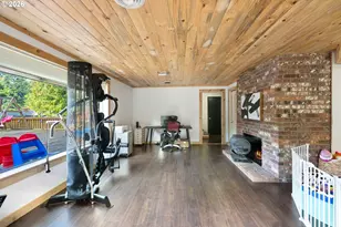 1101 E 15th St, Coquille, OR 97423 - Photo 31