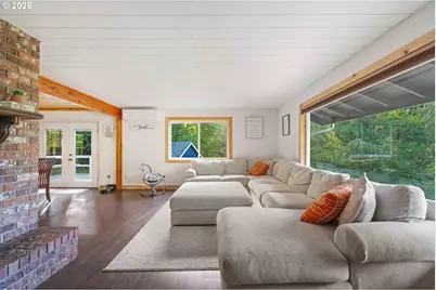 1101 E 15th St, Coquille, OR 97423 - Photo 15