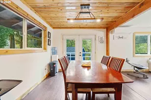 1101 E 15th St, Coquille, OR 97423 - Photo 11