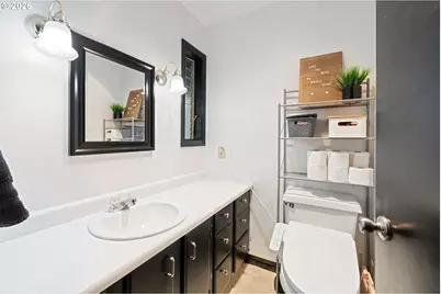 1101 E 15th St, Coquille, OR 97423 - Photo 25