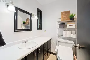 1101 E 15th St, Coquille, OR 97423 - Photo 25