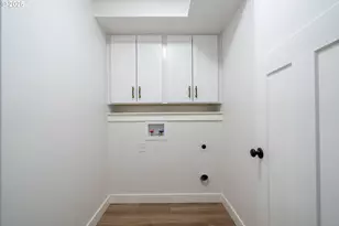 120 Crescent St, Tillamook, OR 97141 - Photo 21