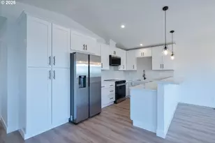 120 Crescent St, Tillamook, OR 97141 - Photo 15