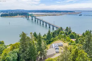 66634 Glasgow Ln, North Bend, OR 97459 - Photo 45