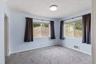 66634 Glasgow Ln, North Bend, OR 97459 - Photo 25