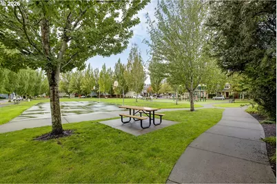 913 SE Handel Pl, Hillsboro, OR 97123 - Photo 27