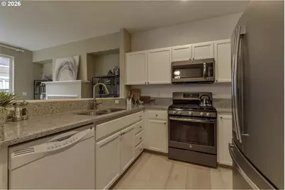 913 SE Handel Pl, Hillsboro, OR 97123 - Photo 5