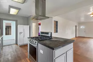 49 S Main St, Lebanon, OR 97355 - Photo 13