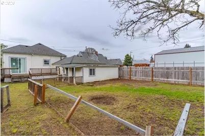 49 S Main St, Lebanon, OR 97355 - Photo 33