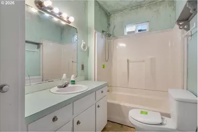 49 S Main St, Lebanon, OR 97355 - Photo 25