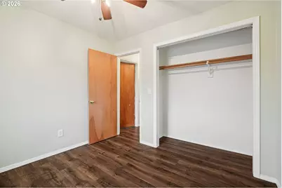 5009 NE Emerson Ct, Portland, OR 97218 - Photo 17