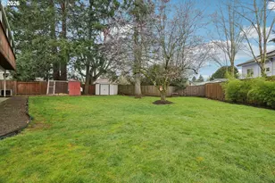 5009 NE Emerson Ct, Portland, OR 97218 - Photo 31