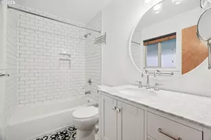 5009 NE Emerson Ct, Portland, OR 97218 - Photo 15