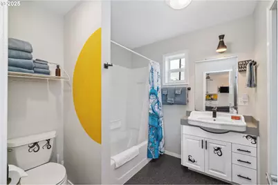 105 S 6th Ave, Rockaway Beach, OR 97136 - Photo 11