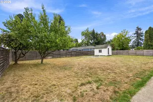2850 NE 111th Dr, Portland, OR 97220 - Photo 33