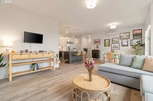 425 NE Bryant St, Portland, OR 97211 - Photo 17