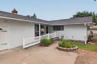 530 W Chestnut St, Union, OR 97883 - Photo 9