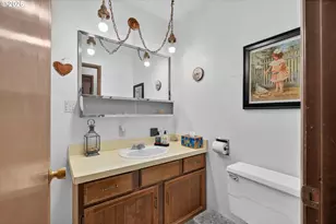 530 W Chestnut St, Union, OR 97883 - Photo 21