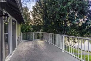 2401 SW 11 Mile Dr, Gresham, OR 97080 - Photo 21