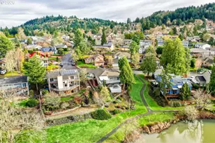 2401 SW 11 Mile Dr, Gresham, OR 97080 - Photo 47