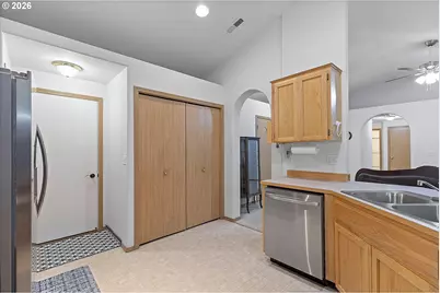 709 Toliver Dr, Molalla, OR 97038 - Photo 11