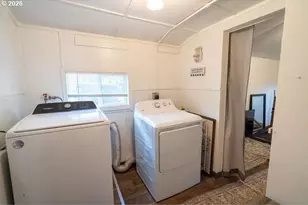 724 N Main St, Brownsville, OR 97327 - Photo 29