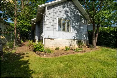 724 N Main St, Brownsville, OR 97327 - Photo 11