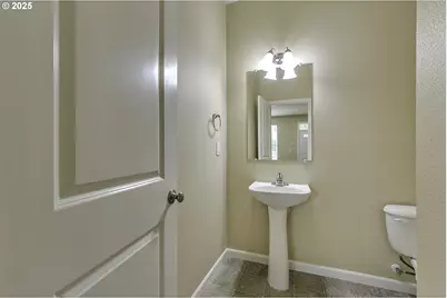 18483 SW Annamae Ln, Beaverton, OR 97003 - Photo 13