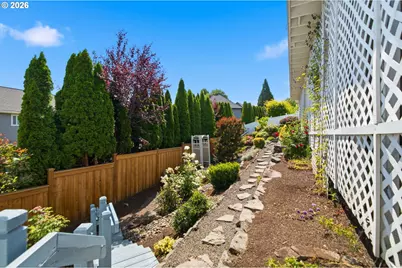 11938 SW Elemar Ct, Tigard, OR 97224 - Photo 35