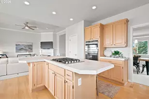 11938 SW Elemar Ct, Tigard, OR 97224 - Photo 13