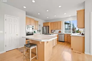 11938 SW Elemar Ct, Tigard, OR 97224 - Photo 9