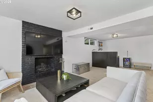 1674 Fircrest Dr, Lake Oswego, OR 97034 - Photo 25